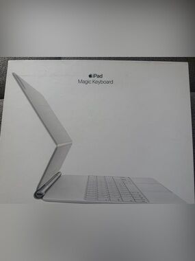 Apple Magic Keyboard - White and Silver Finish